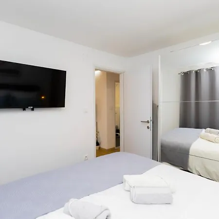 Modern Cozy Apartment Bonnie In Center Of Split. Exterior photo