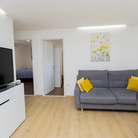 Modern Cozy Apartment Bonnie In Center Of Split. Exterior photo