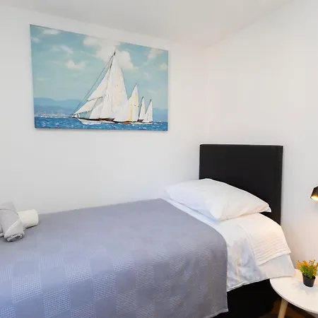 Modern Cozy Apartment Bonnie In Center Of Split. Exterior photo