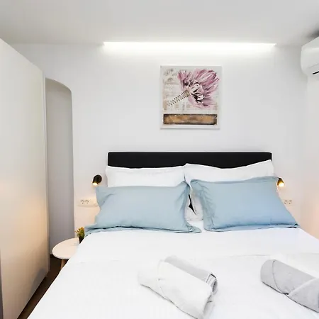 Modern Cozy Apartment Bonnie In Center Of Split. Exterior photo